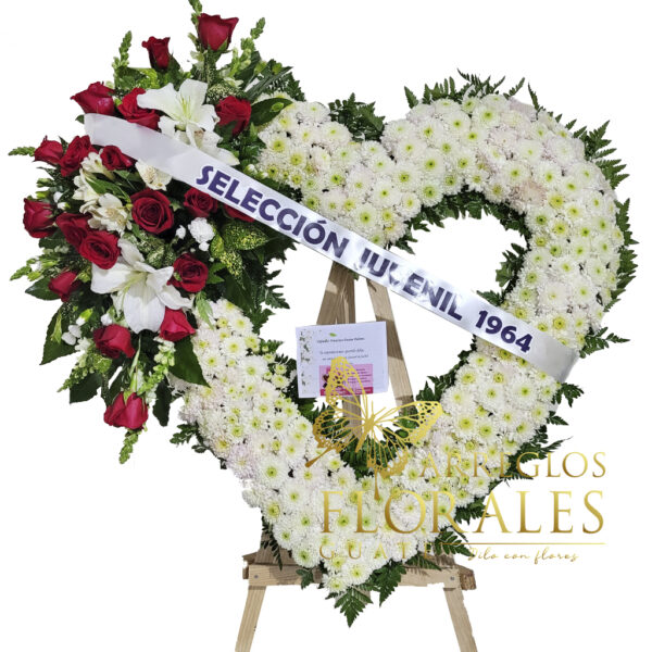 Arreglos Funerarios, en forma de corazon